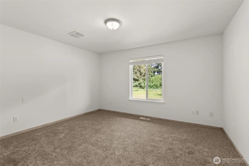 Property photo for 5 Martin Lane, Raymond photo 21