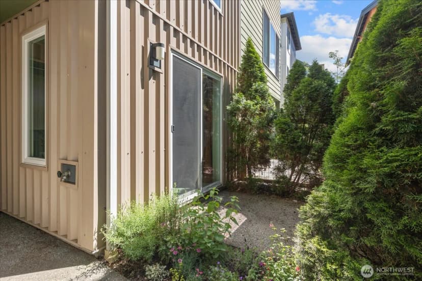 Property photo for 470 N 130th Street, Seattle photo 19