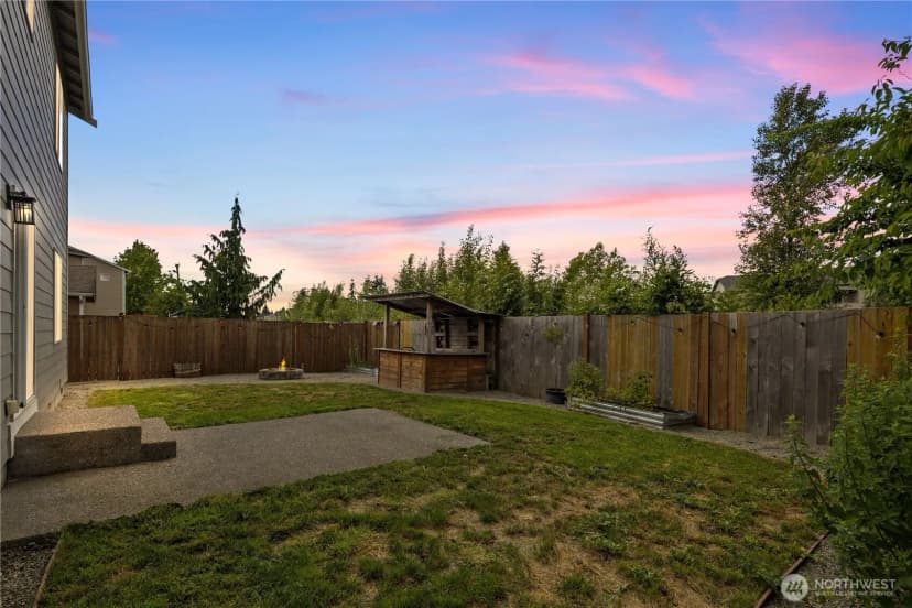 Property photo for 213 Bondgard Avenue E, Enumclaw photo 37
