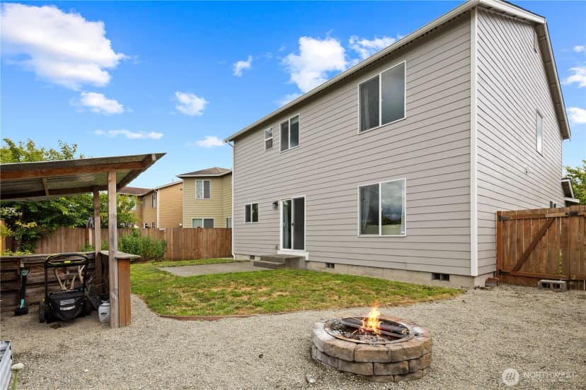 Property photo for 213 Bondgard Avenue E, Enumclaw photo 39