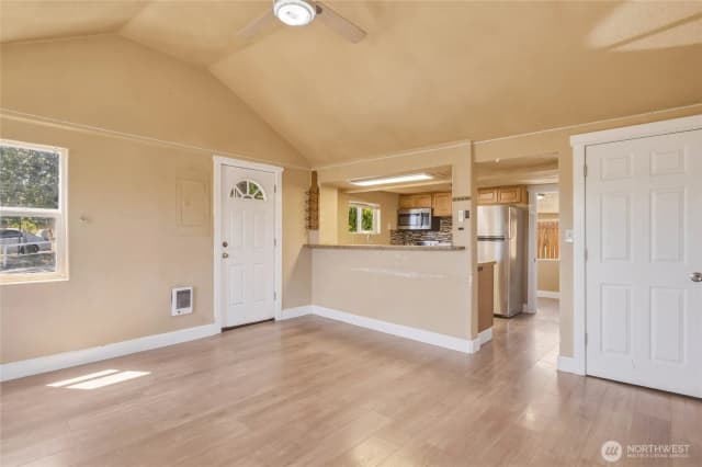 Property photo for 1522 Crescent St, Wenatchee photo 5