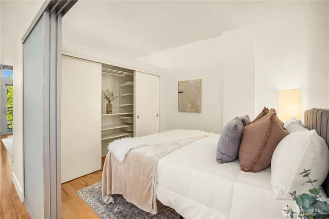 Property photo for 2911 2nd Ave #616, Seattle photo 4