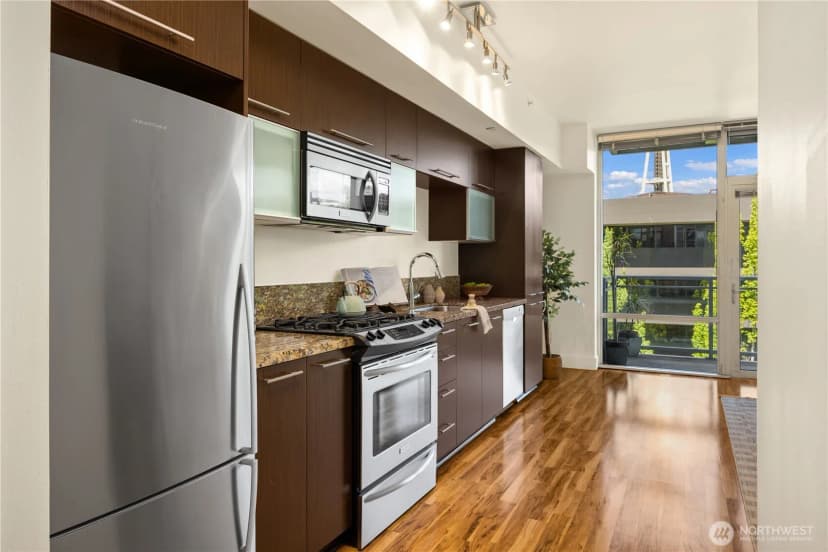 Property photo for 2911 2nd Ave #616, Seattle photo 7