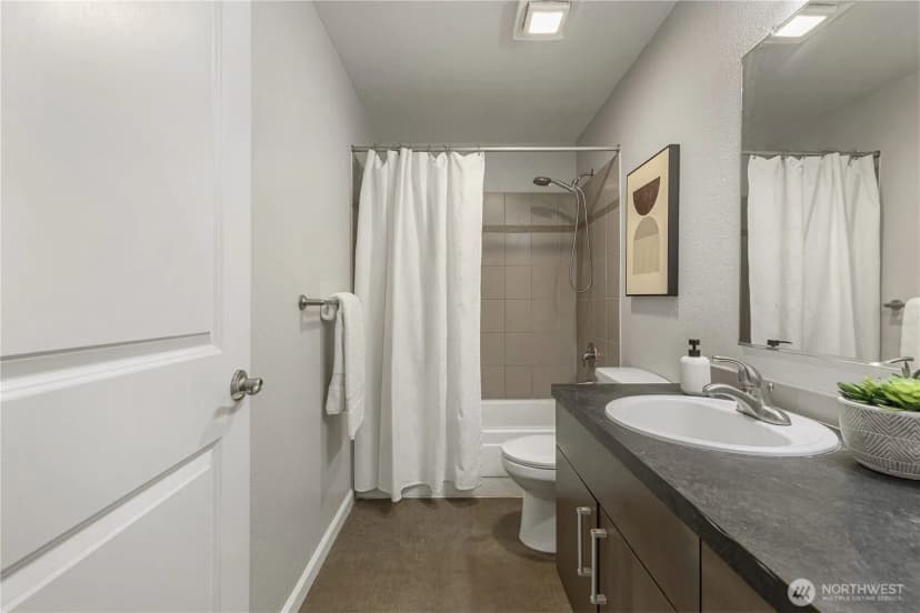 Property photo for 738 Kirkland Circle #e104, Kirkland photo 16