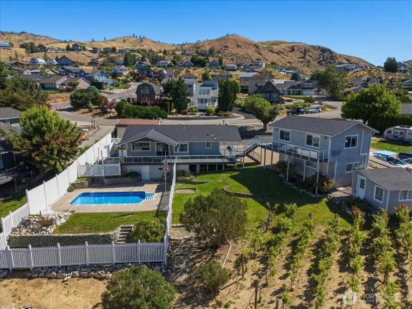 Property photo for 104 Orchard View Drive, Chelan
