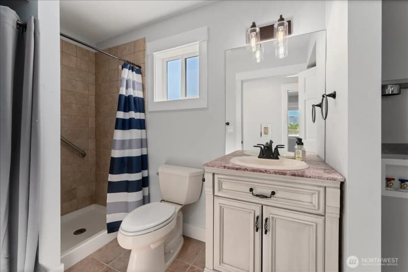 Property photo for 104 Orchard View Drive, Chelan photo 24