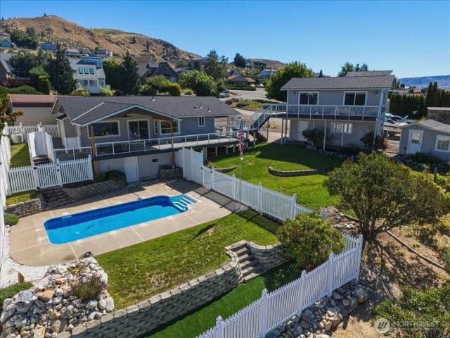 Property photo for 104 Orchard View Drive, Chelan photo 3