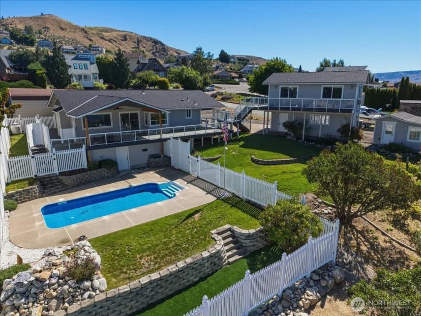 Property photo for 104 Orchard View Drive, Chelan photo 3