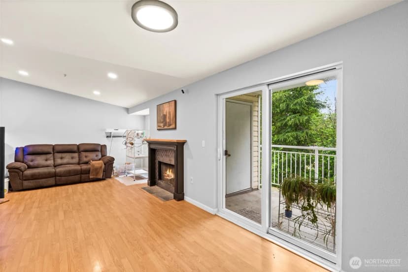 Property photo for 11002 Se Petrovitsky Road #g304, Renton photo 10