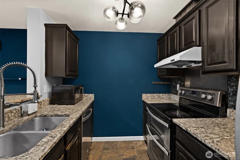 Property photo for 11002 Se Petrovitsky Road #g304, Renton photo 14