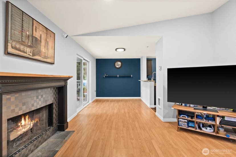 Property photo for 11002 Se Petrovitsky Road #g304, Renton photo 3