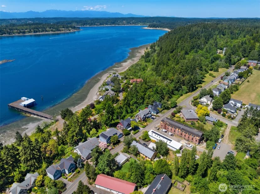 Property photo for 1570 Fort Ward Hill Road Ne, Bainbridge Island photo 13