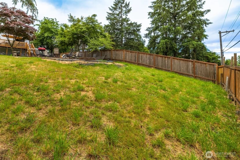 Property photo for 1645 Lafayette Street S, Tacoma photo 9