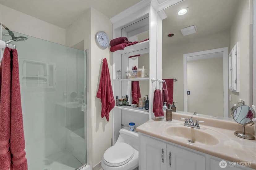 Property photo for 9201 Ne Juanita Drive #101, Kirkland photo 22
