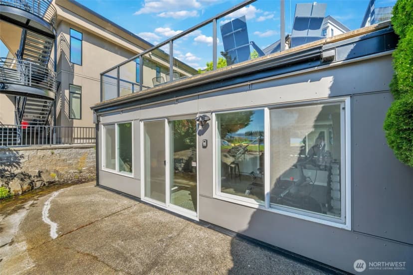 Property photo for 9201 Ne Juanita Drive #101, Kirkland photo 35