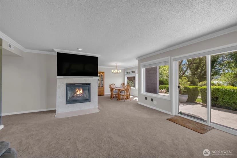 Property photo for 9201 Ne Juanita Drive #101, Kirkland photo 8