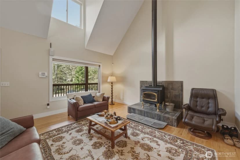 Property photo for 16059 Snee Oosh Road, La Conner photo 10
