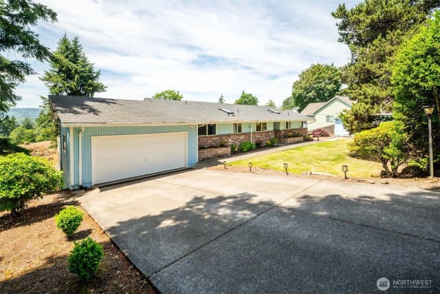 Property photo for 80 Summit Drive, Kalama