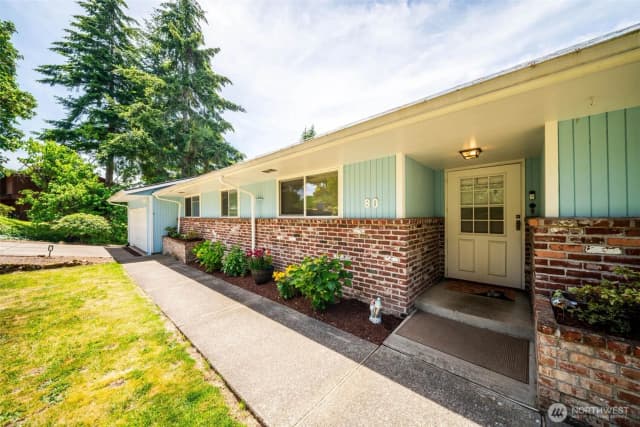 Property photo for 80 Summit Drive, Kalama photo 2