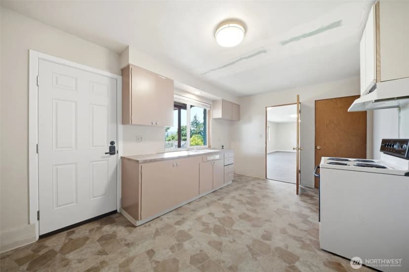 Property photo for 80 Summit Drive, Kalama photo 22