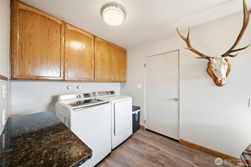 Property photo for 80 Summit Drive, Kalama photo 14