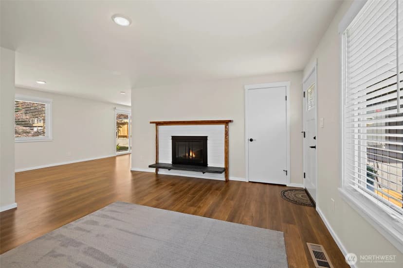 Property photo for 12647 177th Place Se, Renton photo 6