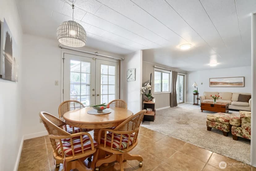 Property photo for 6332 Ne 196th Street, Kenmore photo 19