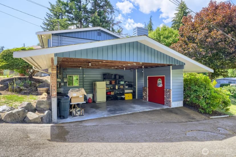 Property photo for 6332 Ne 196th Street, Kenmore photo 30
