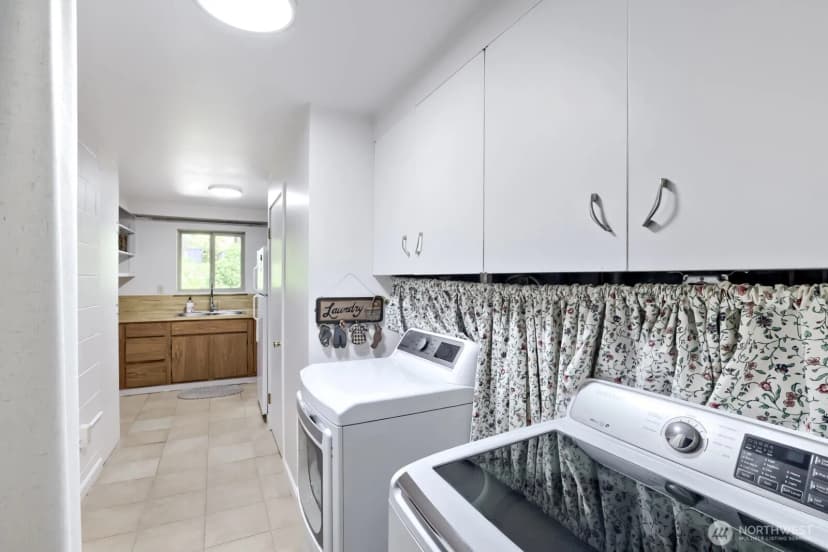 Property photo for 6332 Ne 196th Street, Kenmore photo 26