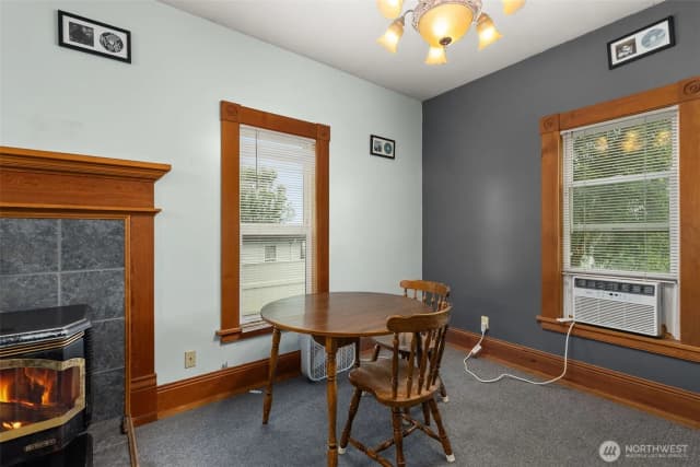 Property photo for 722 E Cowlitz Street, South Bend photo 5