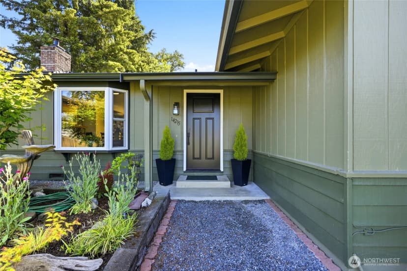 Property photo for 14215 55th Avenue Ne, Marysville photo 3