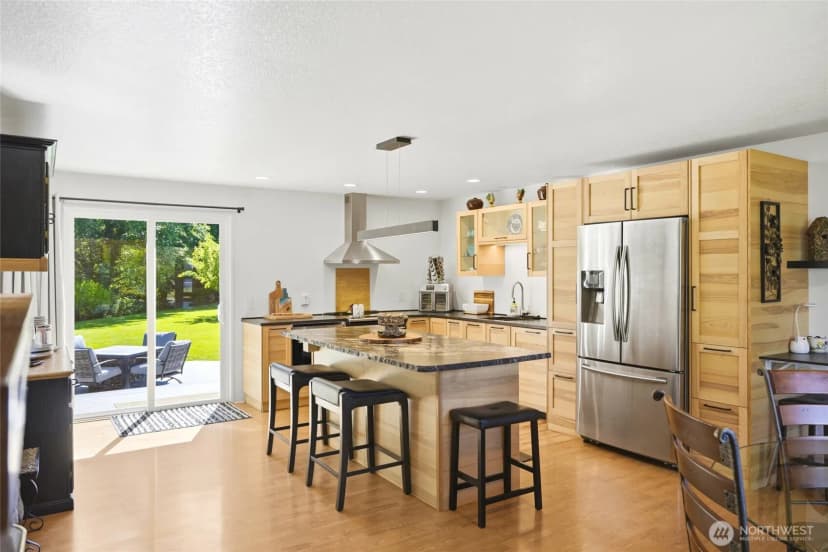 Property photo for 14215 55th Avenue Ne, Marysville photo 11