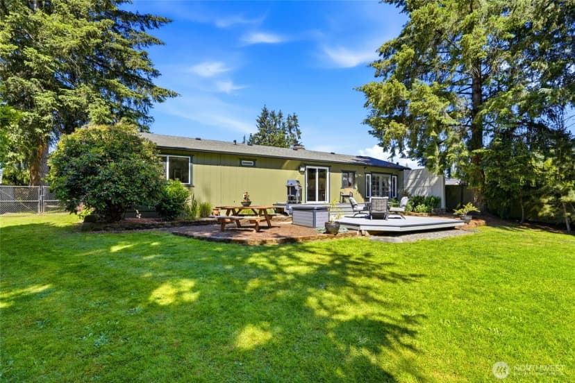 Property photo for 14215 55th Avenue Ne, Marysville photo 29