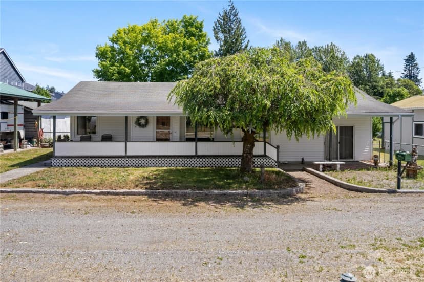 Property photo for 26508 132nd Avenue Se, Kent photo 5