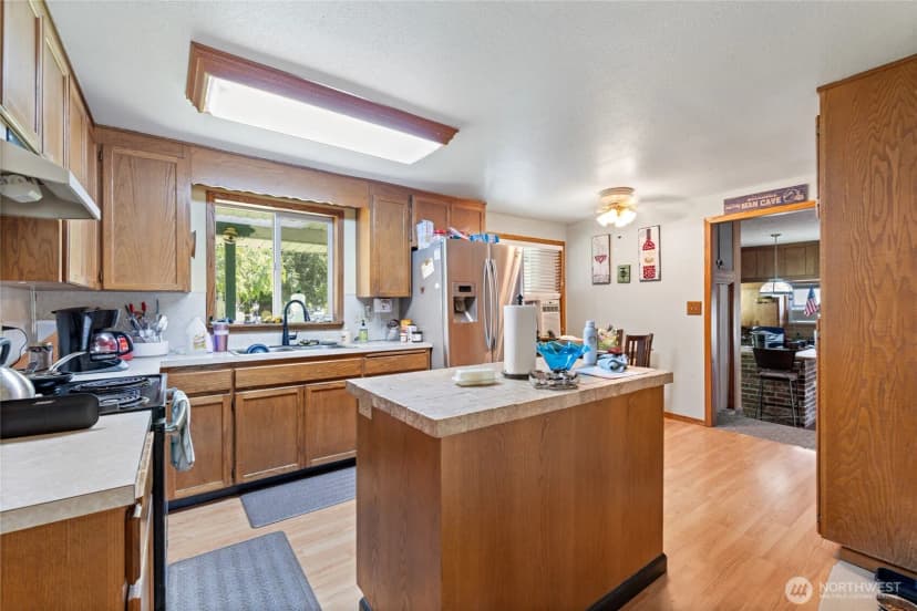 Property photo for 26508 132nd Avenue Se, Kent photo 13