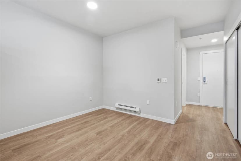Property photo for 1085 103rd Avenue Ne #204, Bellevue photo 6