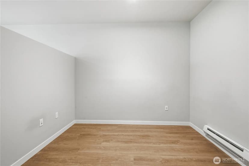 Property photo for 1085 103rd Avenue Ne #204, Bellevue photo 7