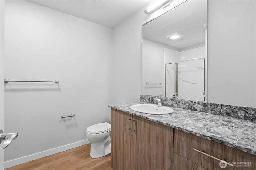 Property photo for 1085 103rd Avenue Ne #204, Bellevue photo 8