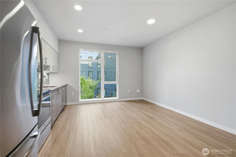 Property photo for 1085 103rd Avenue Ne #204, Bellevue photo 12