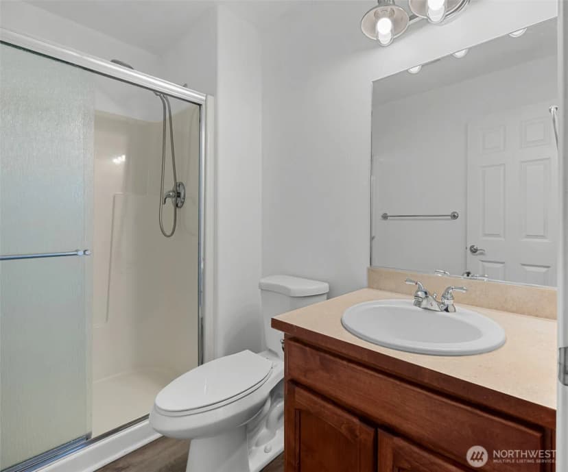 Property photo for 1086 Landing Circle, Oak Harbor photo 26