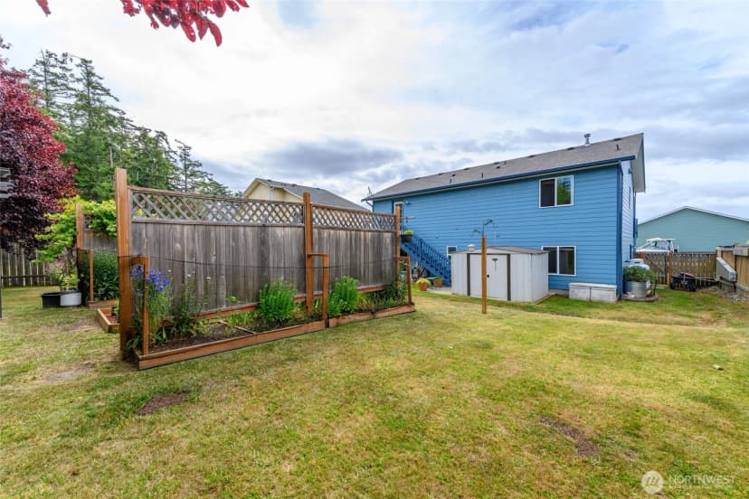 Property photo for 1086 Landing Circle, Oak Harbor photo 30