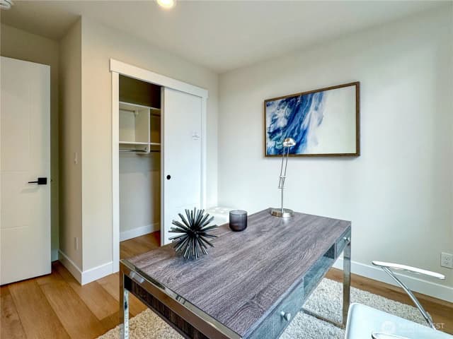 Property photo for 6947 42nd Avenue S, Seattle photo 3