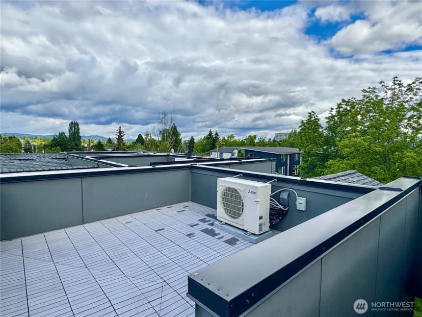 Property photo for 6947 42nd Avenue S, Seattle photo 20