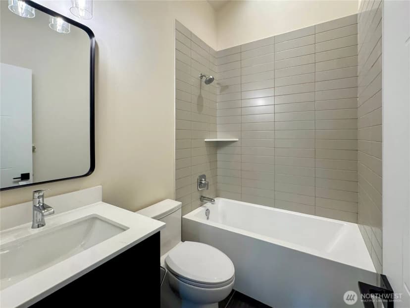 Property photo for 6947 42nd Avenue S, Seattle photo 18