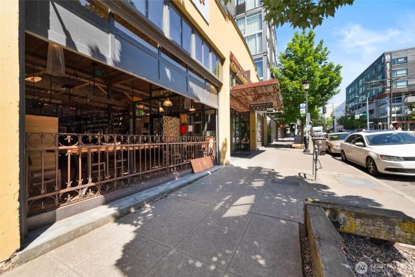 Property photo for 1408 12th Avenue #507, Seattle photo 34