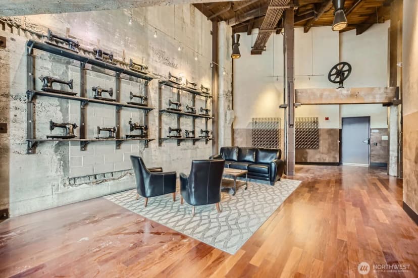 Property photo for 1408 12th Avenue #507, Seattle photo 3