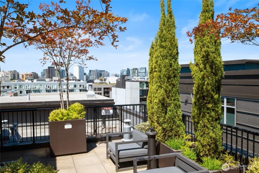 Property photo for 1408 12th Avenue #507, Seattle photo 32