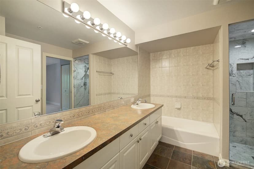 Property photo for 215 20th Avenue E #307, Seattle photo 16
