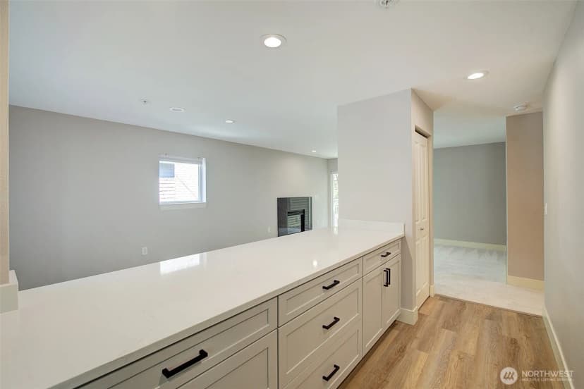 Property photo for 215 20th Avenue E #307, Seattle photo 10