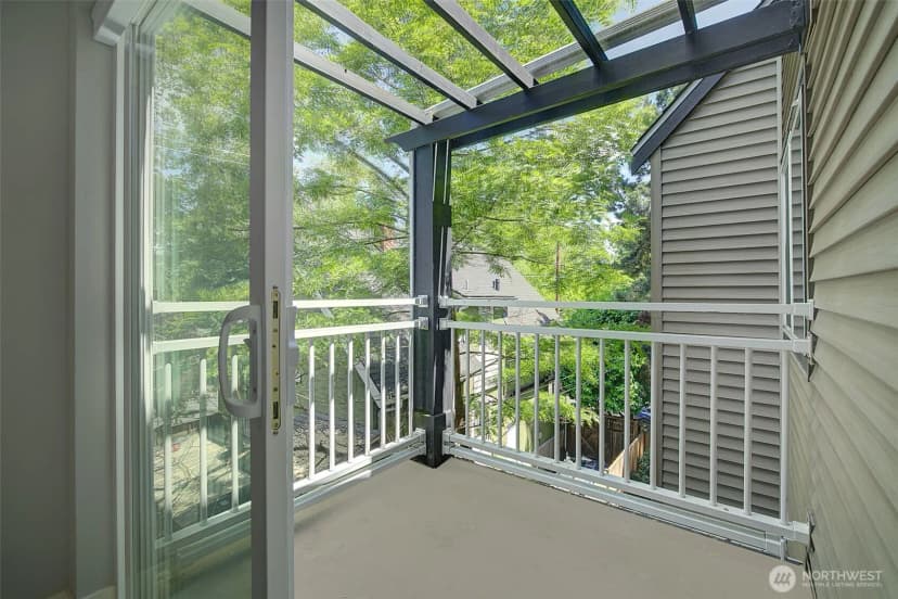 Property photo for 215 20th Avenue E #307, Seattle photo 22